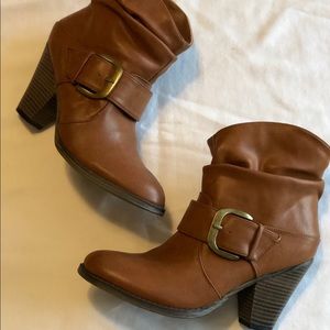 Brand New Brown Shrug Booties
